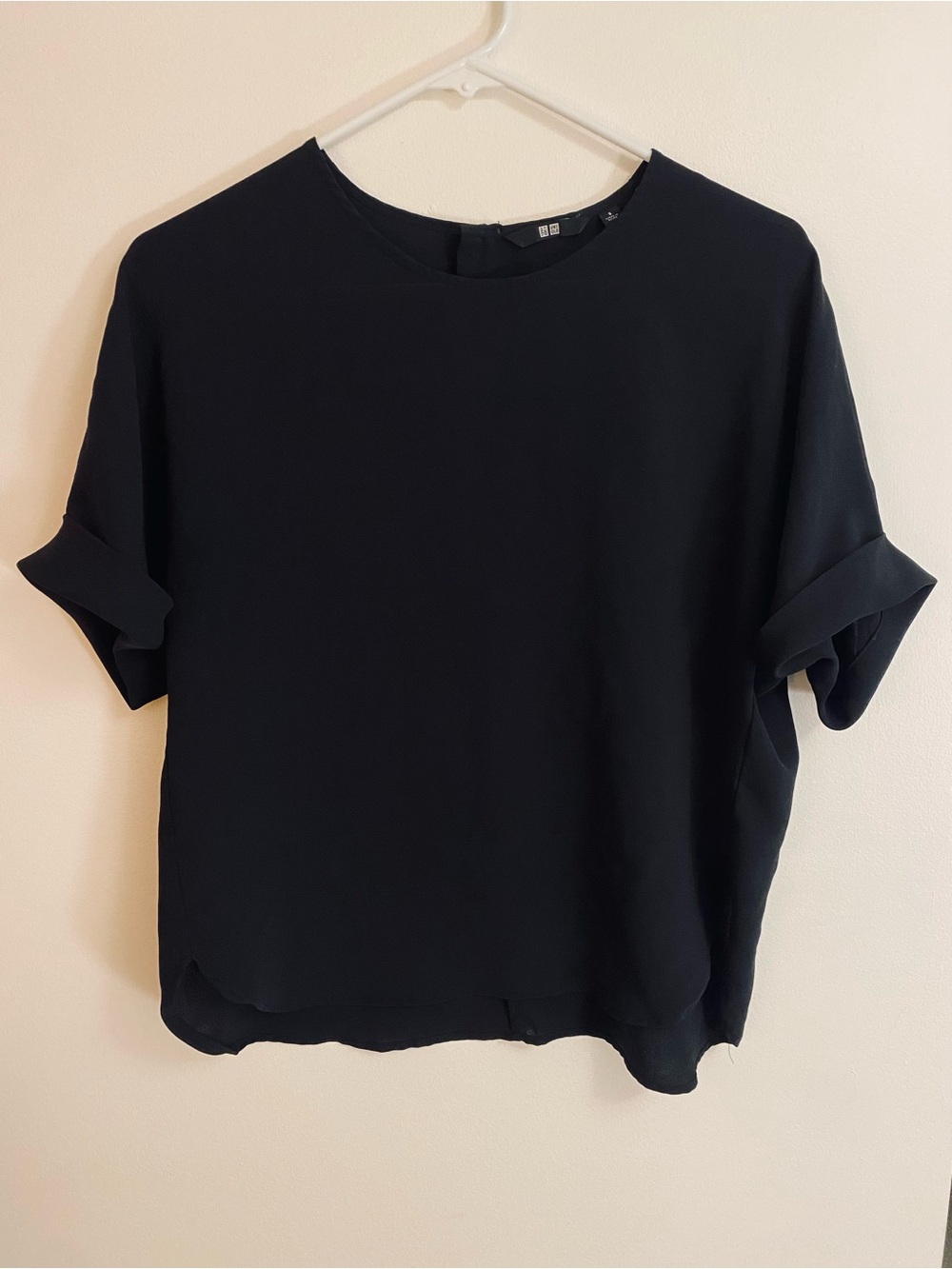 Uniqlo Black Short-Sleeve Crepe Top